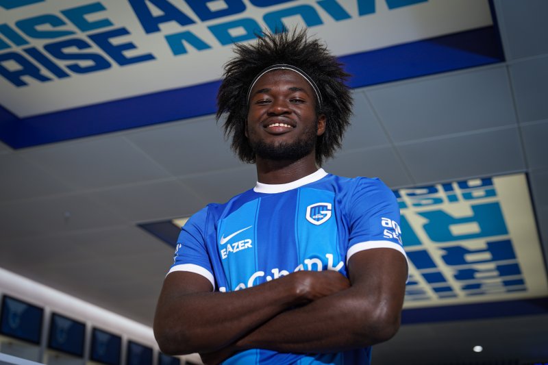 I GENK-DRAKT: Bonsu Baah er solgt til Genk. (Foto: Genk)