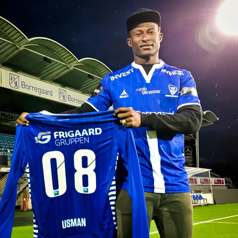 BLIR BLÅ: Usman Mohammed gleder seg til å ta på seg 08-drakta. (Foto: Alexander Klaussen)