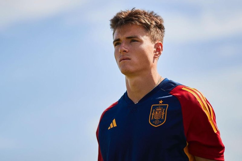 EM-KLAR: Arnau Casas er i disse dager i Malta for å spille U19-EM med Spania. (Foto: Privat)